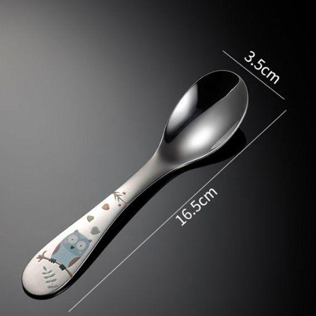 Cutlery_Theoni_dark_background